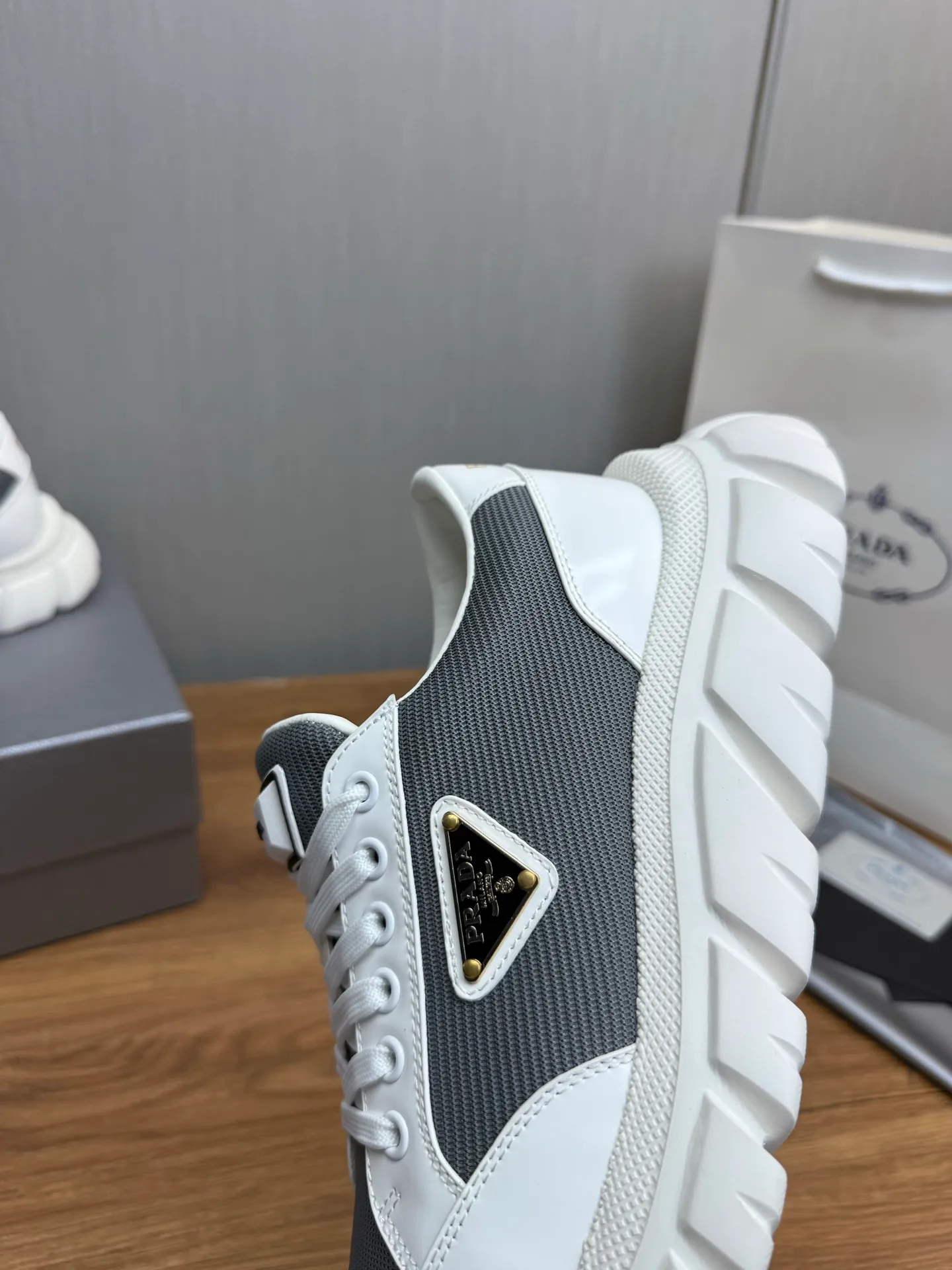 Men's shoes 💰580💰 [PRADA] Popular men's shoes shipped 👏Official website synchronization ⬆️Original cowhide fabric + cowhide lining, 1⃣️:1⃣️reproduction, original sole, 38-45 (45. Customized, non-refundable)
